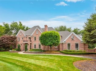 310 W Solomon Ct, Zelienople, PA 16063