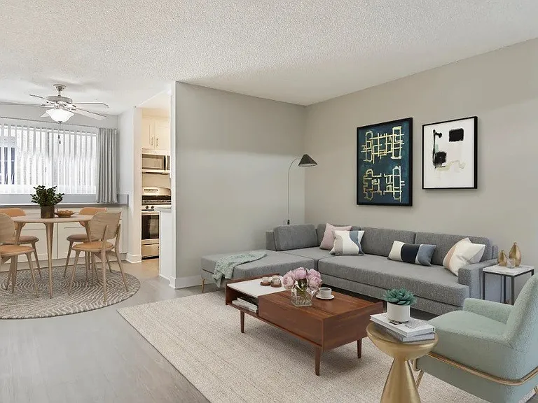 Kaitlin Court Apartments — Photo 1