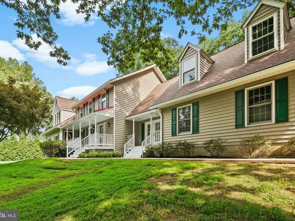 866 The Old Station Ct, Woodbine, MD 21797