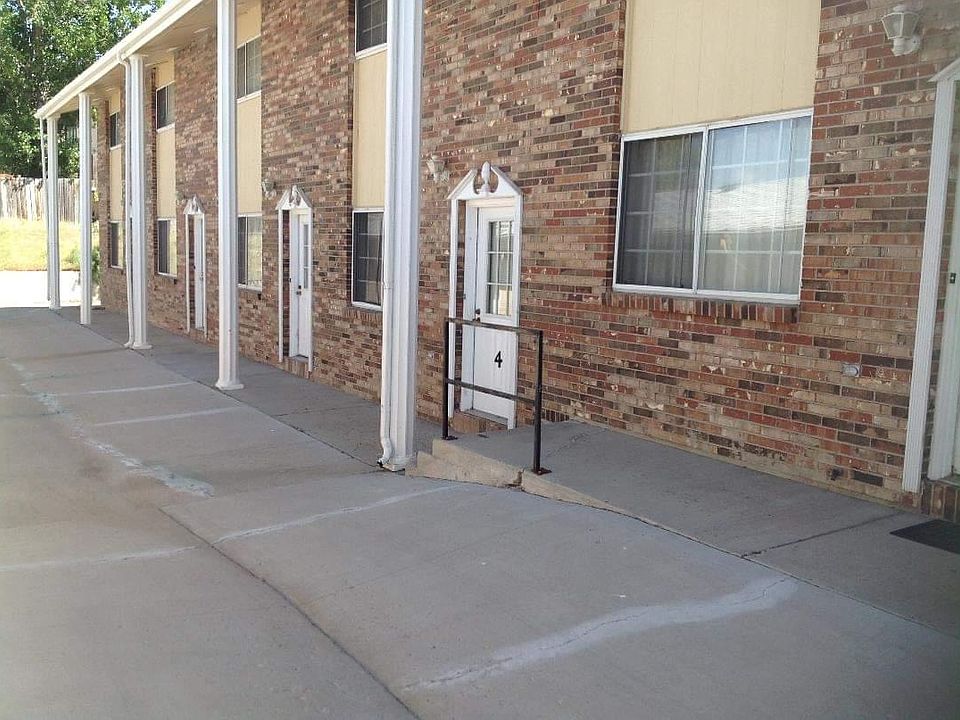 Front Door/ Breezeway
