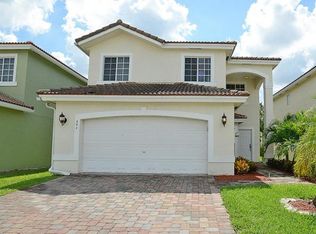 692 Perdido Heights Dr, West Palm Beach, FL 33413