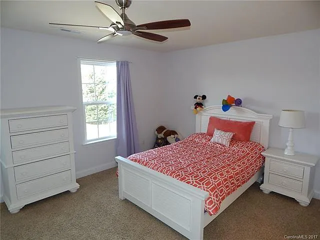 Woodview Cir — Photo 13