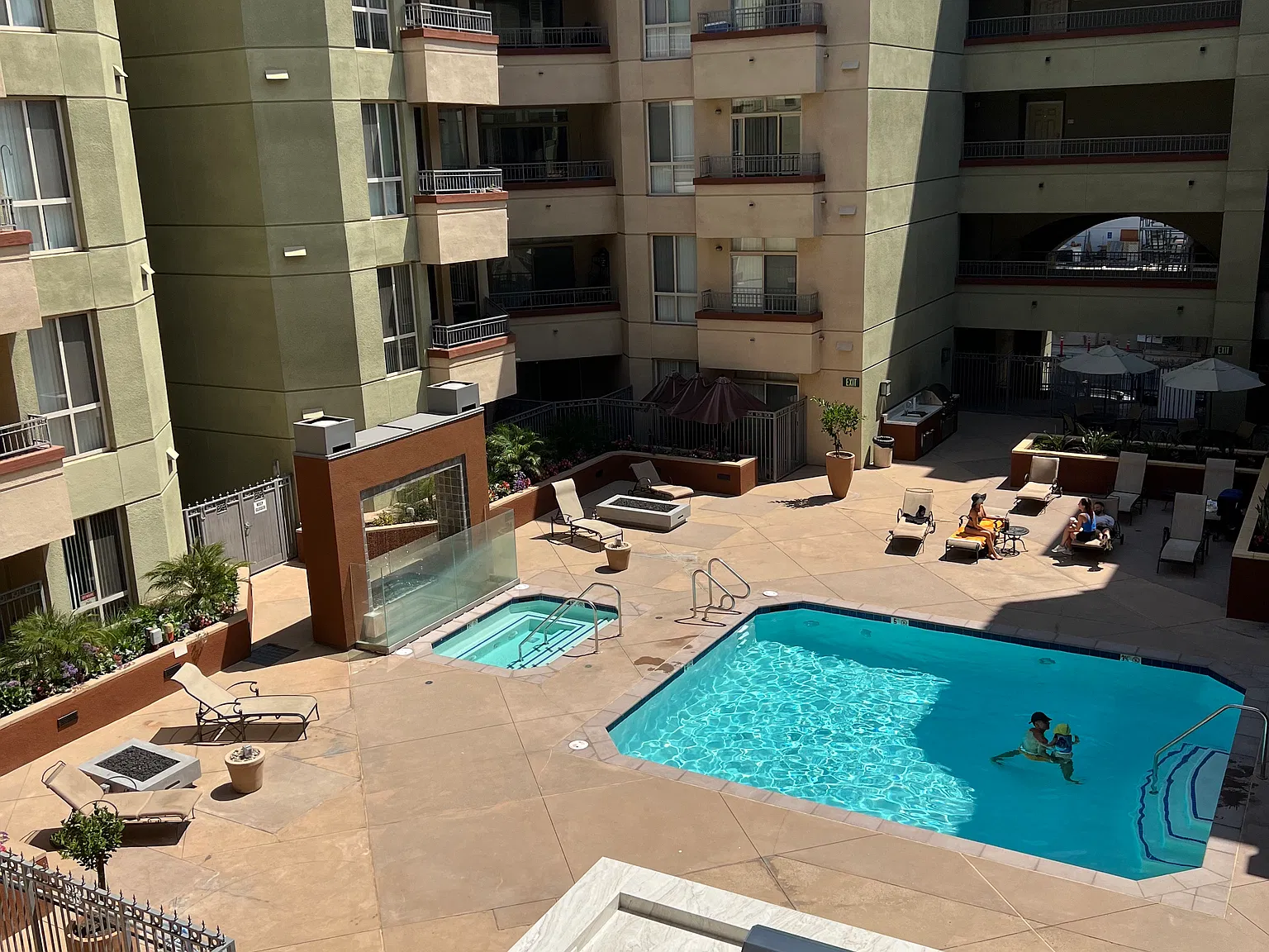 2 bed, 1068 sqft, $3,500 — Photo 3