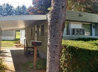 2 Norhill Dr, Rochester, NY 14625