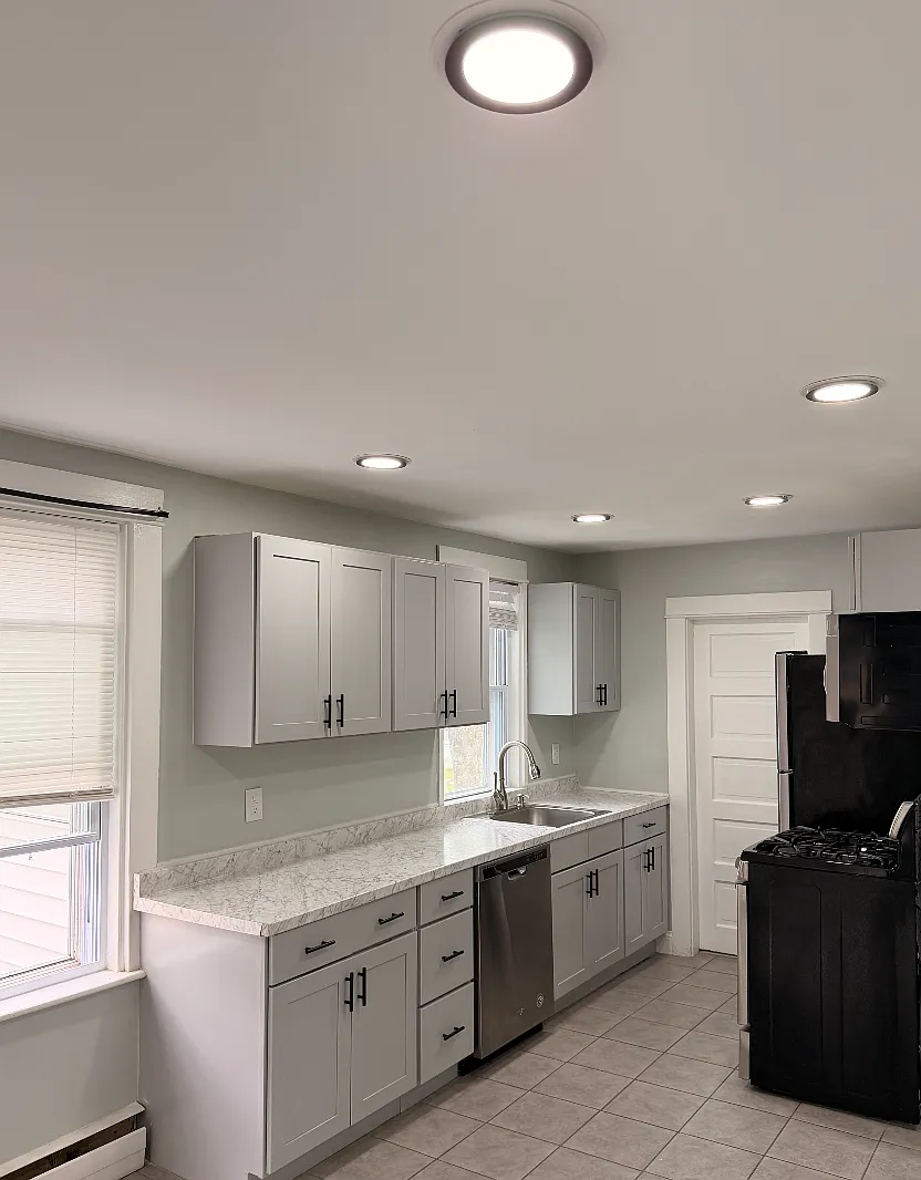 Building Photo - 166 Nursery Ave #1