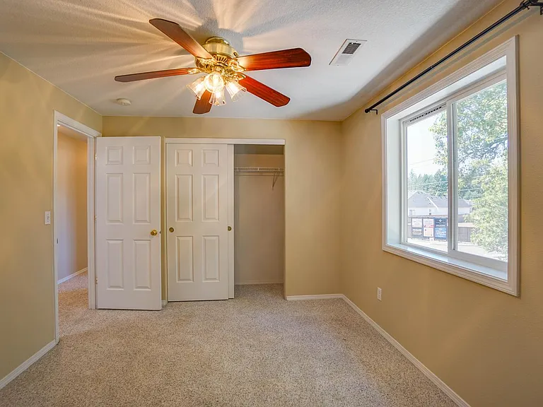 1122 NW 148th Cir — Photo 34