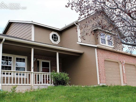 Welcoming Front Porch!