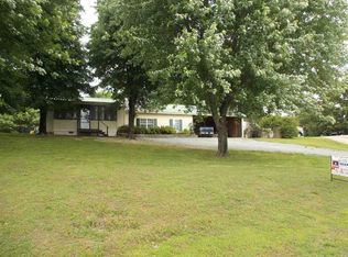 714 Concord Cades Rd, Trenton, TN 38382