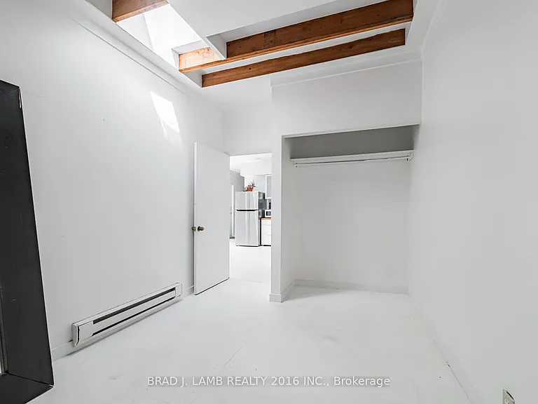 1457 Dundas St W #1 — Photo 19