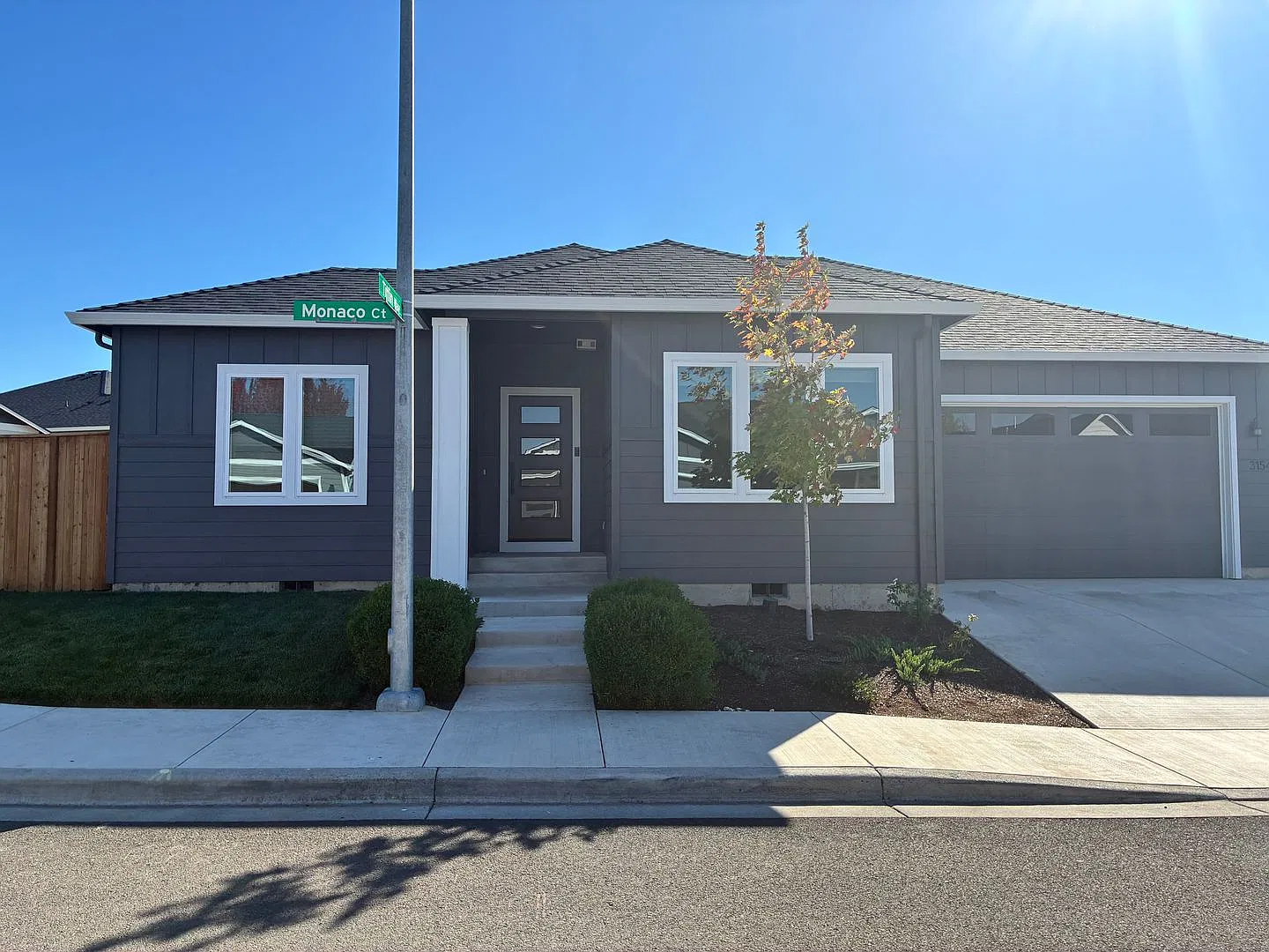 Beautiful Home in Cedar Landing Community- 3 Beds 2 Bath W/ Garage — Photo 1