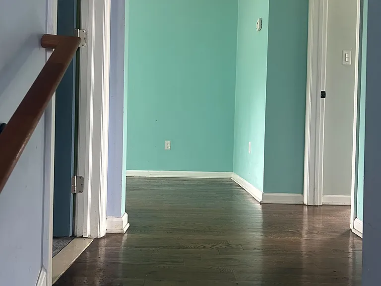 32 Augusta St — Photo 30
