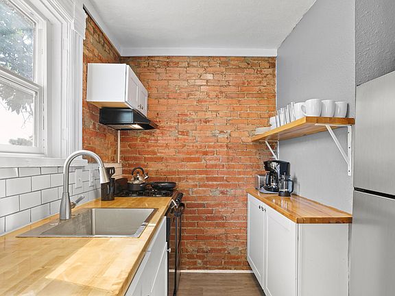 5th image of 401 S Lincoln St #1