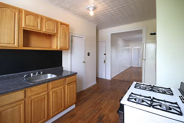 Rented by Nooklyn NYC LLC | media 10