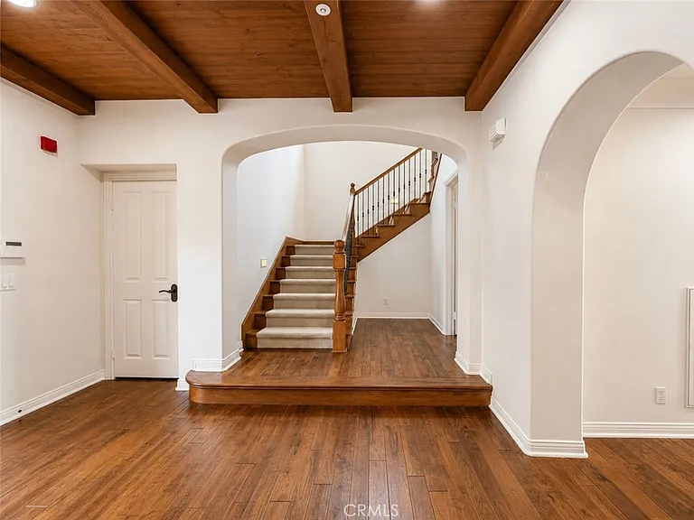 37 View Ter — Photo 11