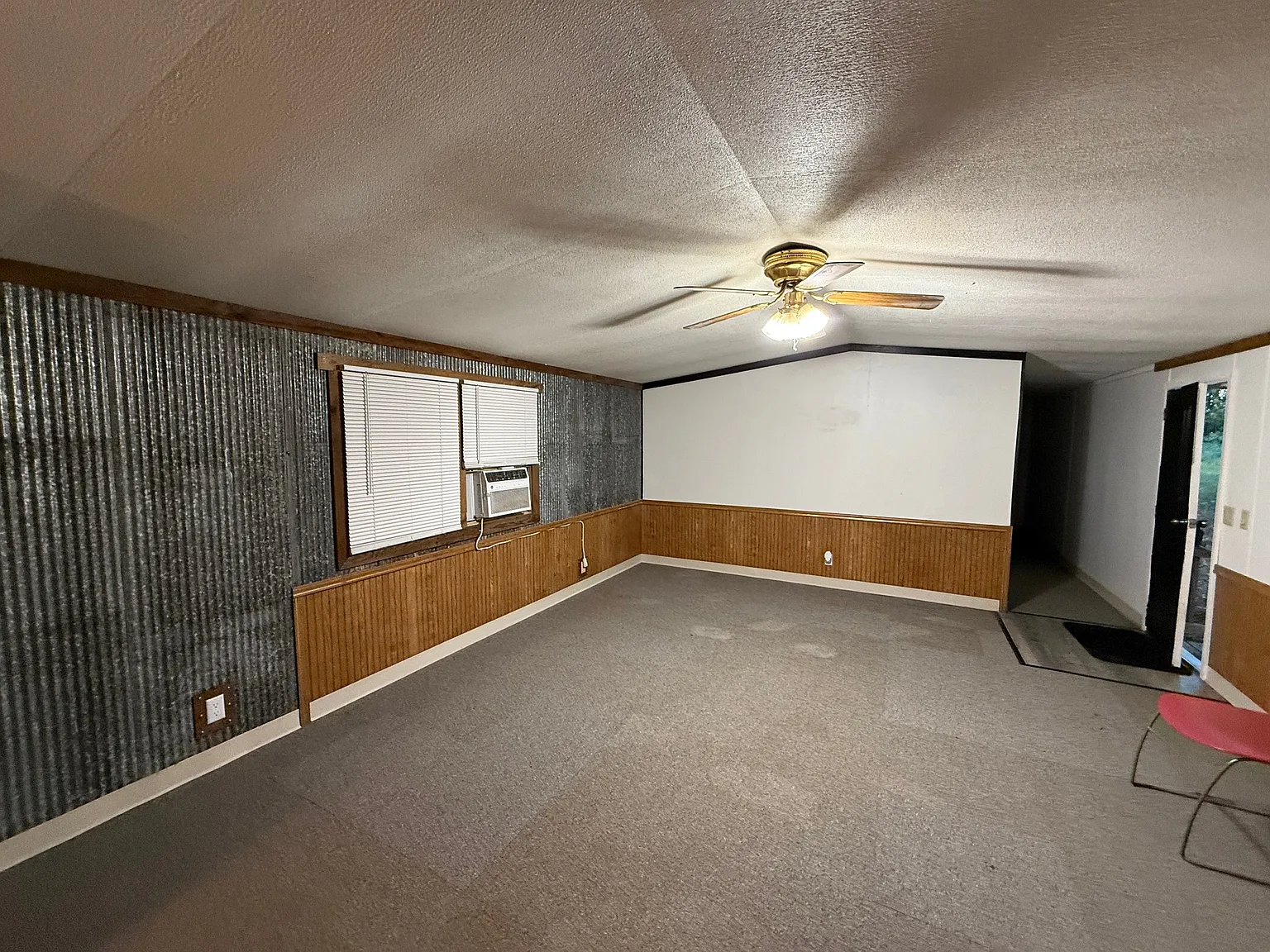 3 bed, 1088 sqft, $1,150 — Photo 2