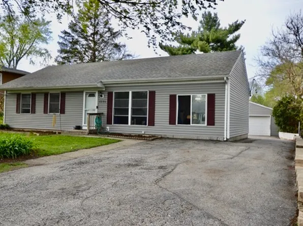 3204 W Hunter Path, McHenry, IL 60050