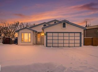 3623 24th Ave NW, Edmonton, AB T6L 4V5