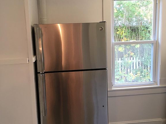 3rd image of 153 Willard Ave
