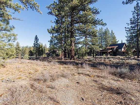 5th image of 7965 Lahontan Dr