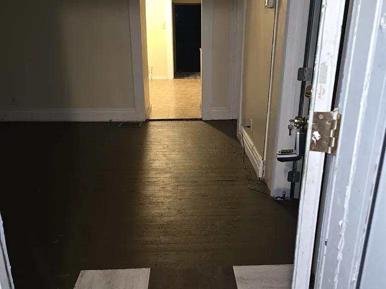 520 E Rose St — Photo 9