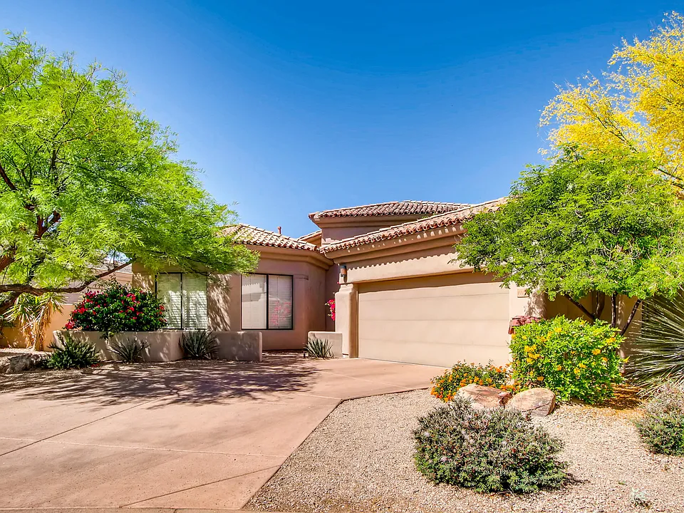 11015 E Desert Vista Dr