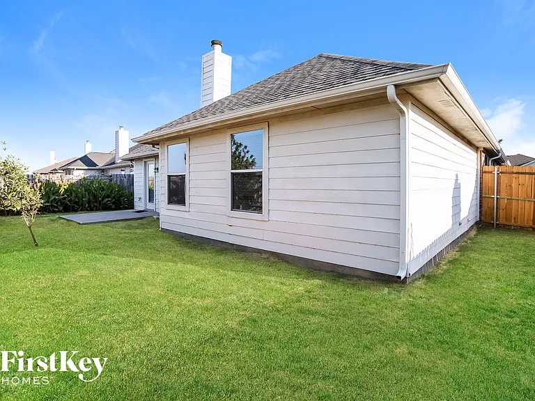 12721 Carpenter Ln — Photo 15