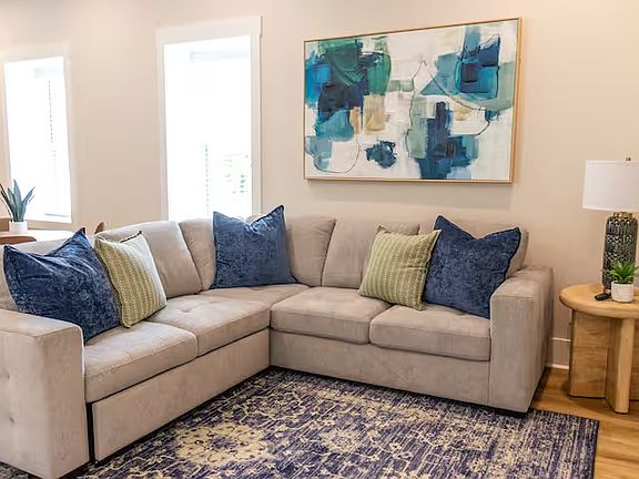 4th image of 1326 Newcastle St #300