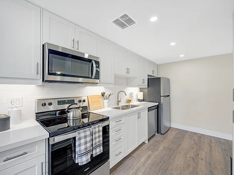 622 Upper Wentworth St #207 — Photo 6