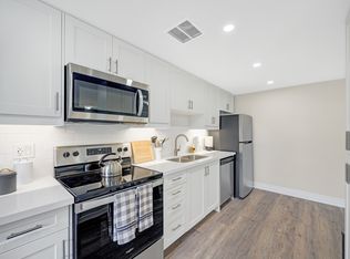 2194 King St E #205, Hamilton, ON L8K 1W6
