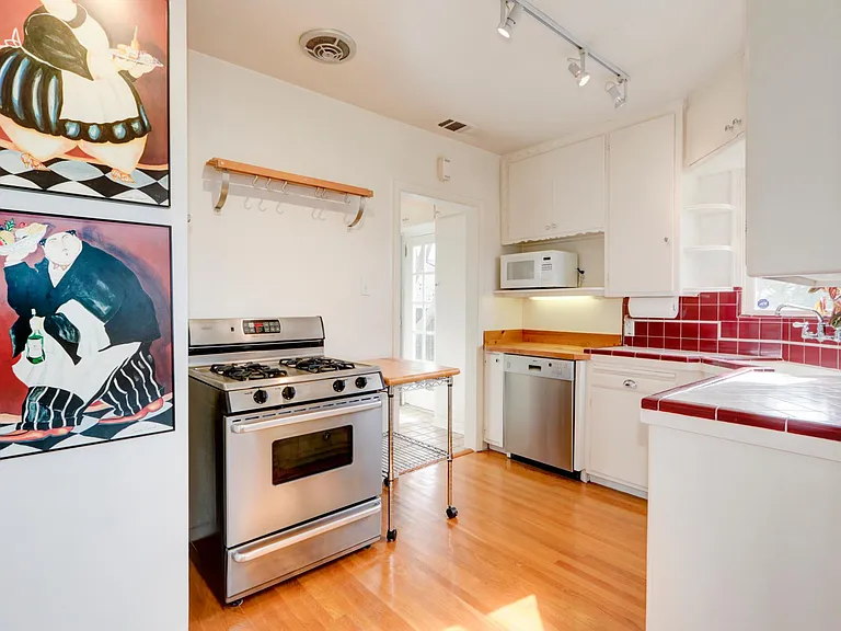 5228 G St — Photo 15
