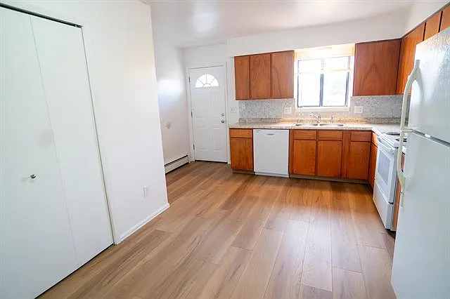 136 S Ash St #2 — Photo 4