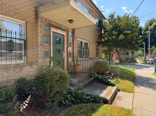 1001 E Pleasant St UNIT 1, Milwaukee, WI 53202