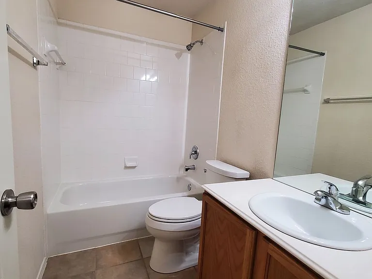 3021 Sawgrass Dr — Photo 10
