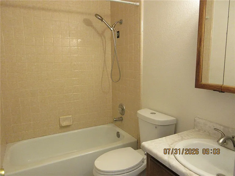 3574 N Wells St — Photo 5