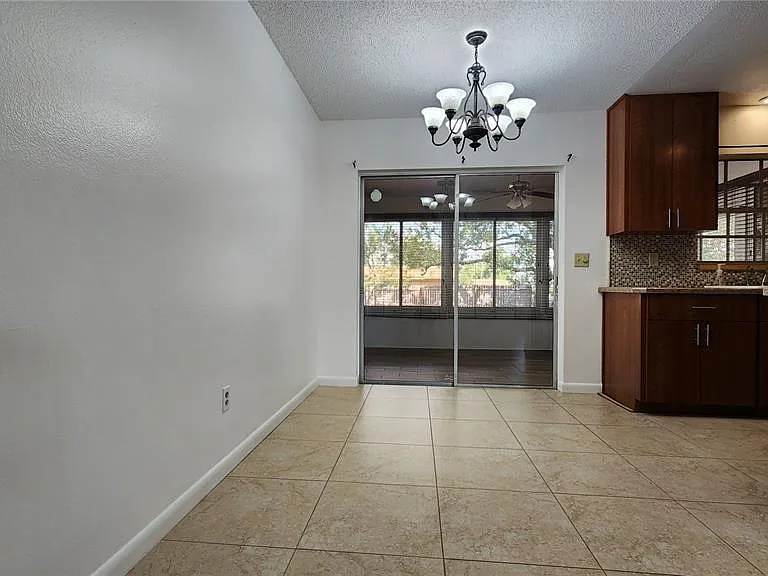4518 Yorkshire Ave — Photo 10