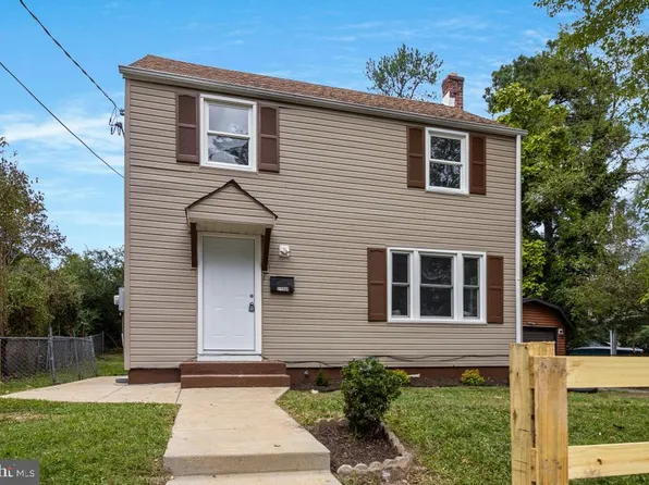 21744 N Essex Dr, Lexington Park, MD 20653