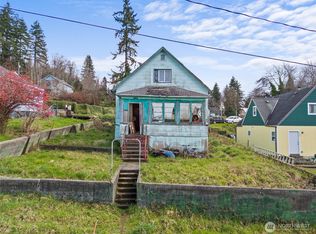 1211 Water St, Raymond, WA 98577