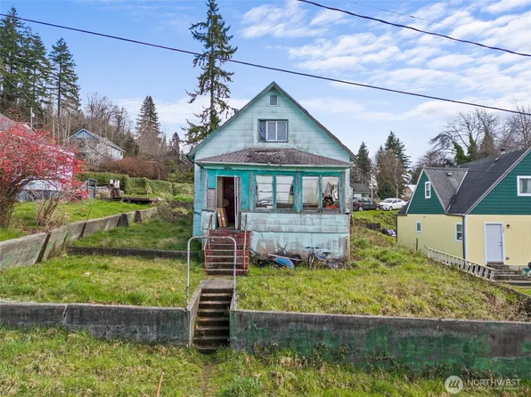 1211 Water Street, Raymond, WA 98577