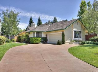 4 Peralta Ct, Moraga, CA 94556