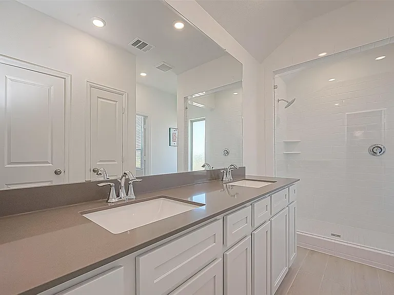 5554 Amber Brook Ln — Photo 21