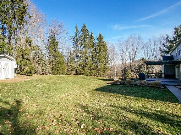 2nd image of 25 Highland Ln