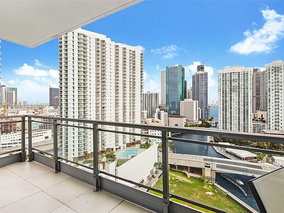 2nd image of 92 SW 3rd St APT 2510