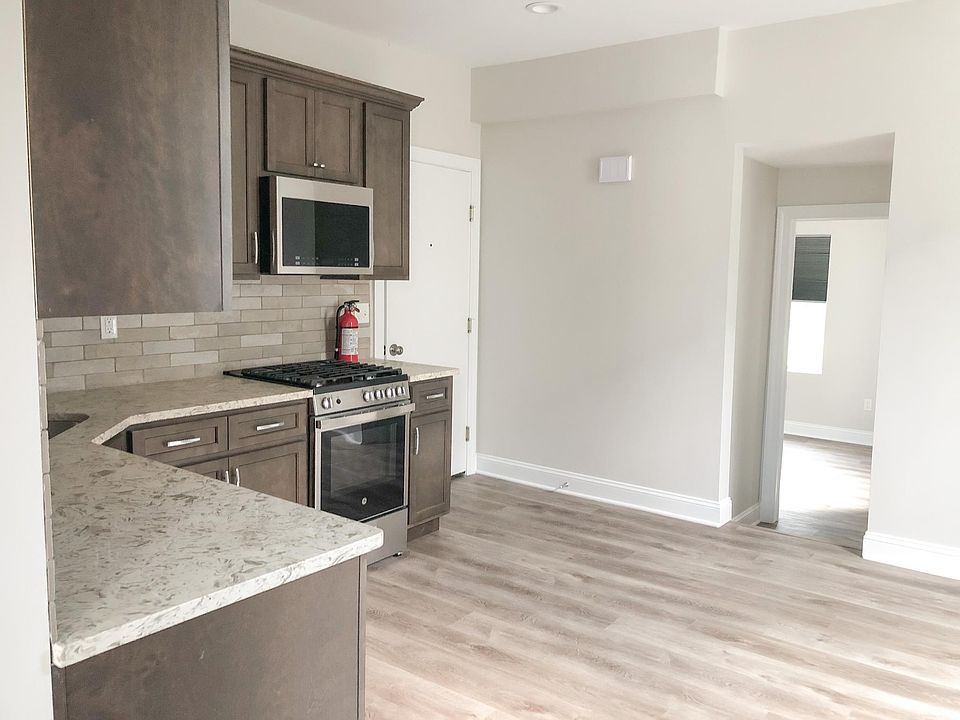 Spacious Kitchen with Stainless Steel Appliances