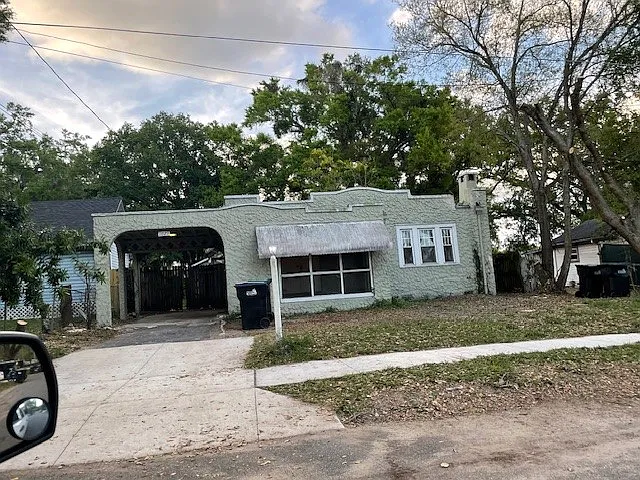 2 bed, 1100 sqft, $1,750 — Photo 1