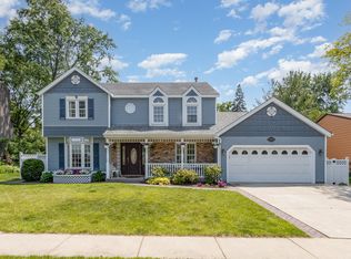 2921 Autumn Dr, Woodridge, IL 60517