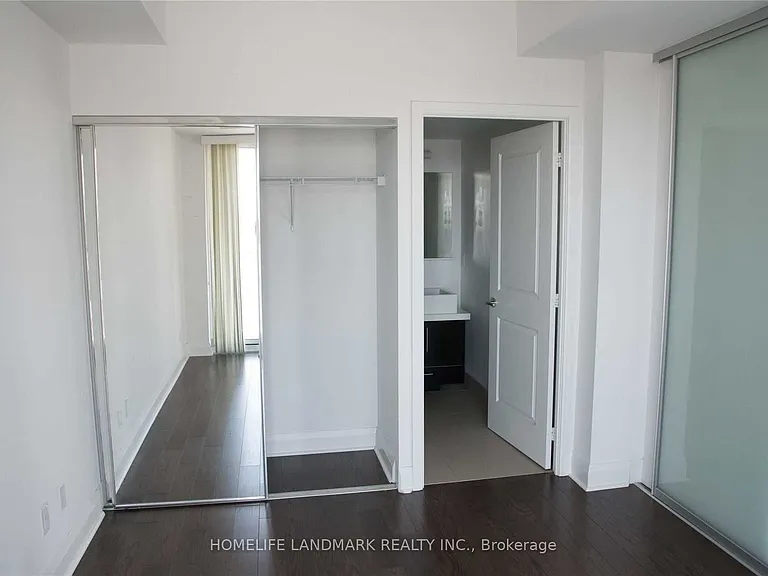 1080 Bay St #2510 — Photo 10