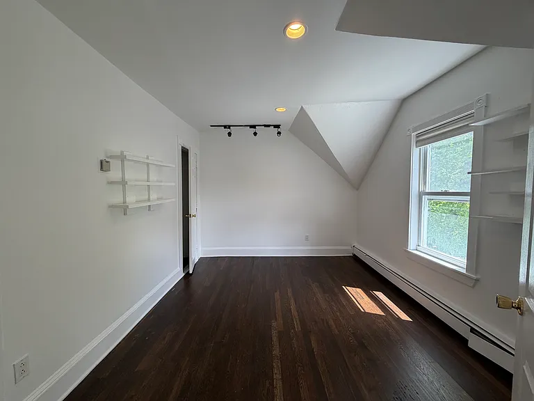 980 Washington St #2 — Photo 11