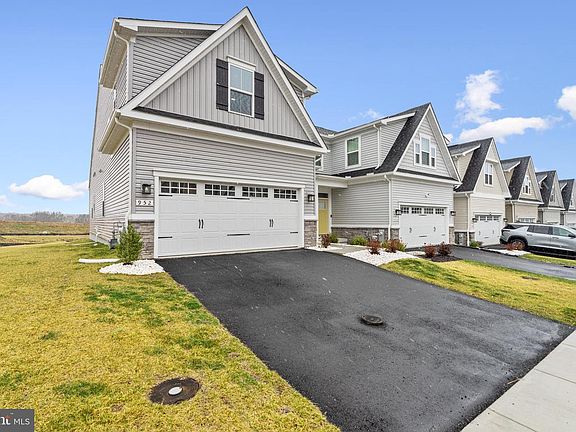 2nd image of 952 Swilken Bridge Rd