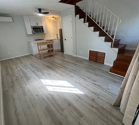 5th image of 4875 Long Branch Ave