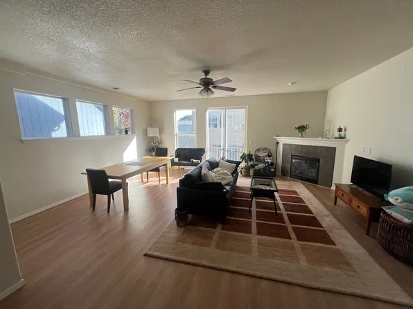 4774 SE Paladin Ln, Hillsboro, OR 97129
